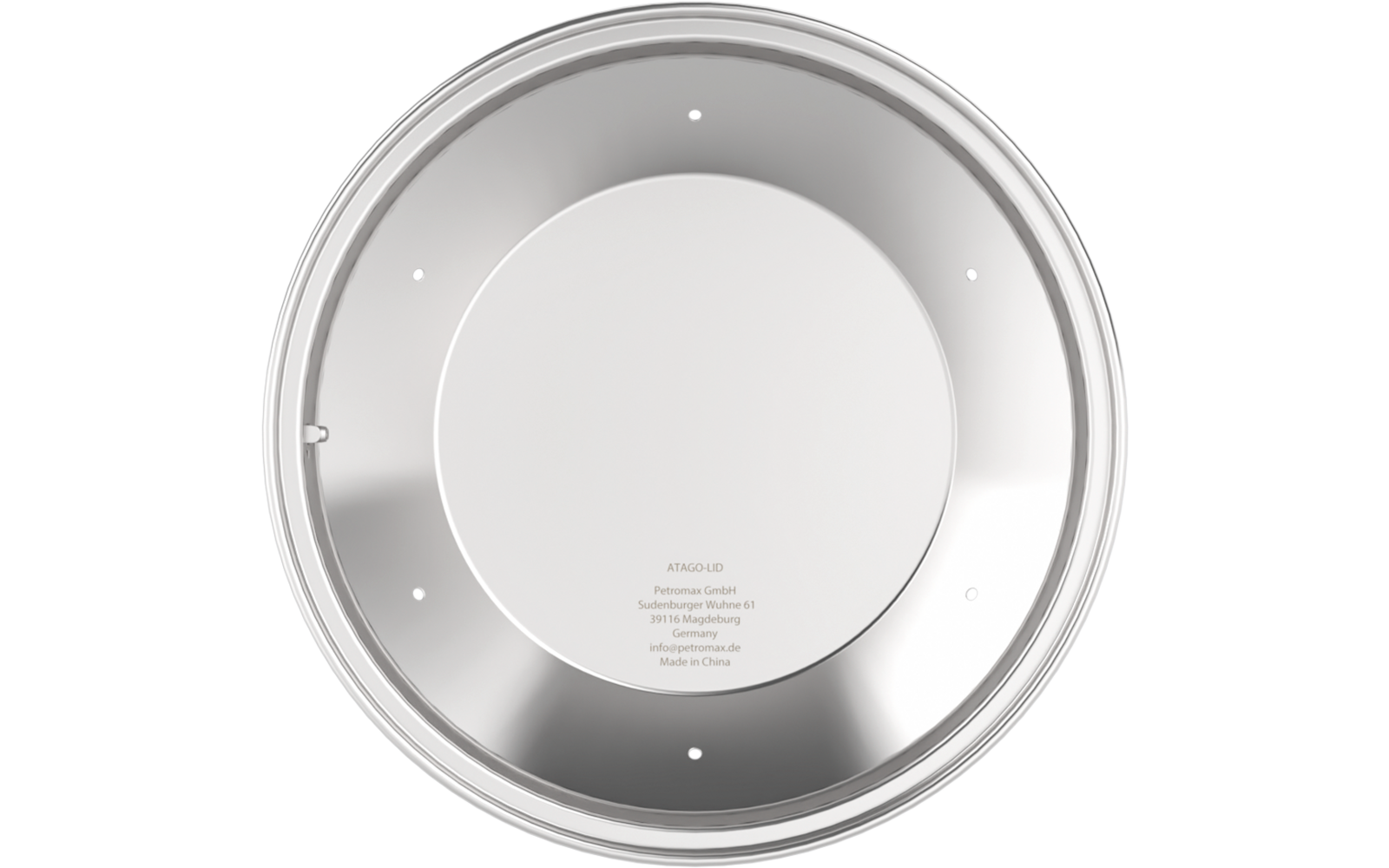 Runde Metallabdeckung mit breitem Rand, zentraler Vertiefung, mehreren kleinen Löchern und kleinem, mittig gedrucktem Text