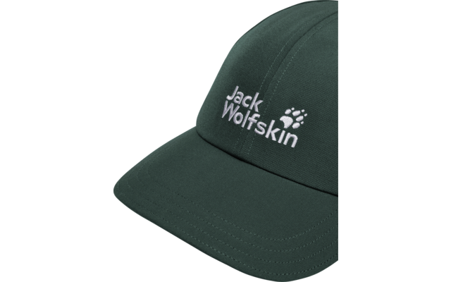 Dunkelgrüne Baseballkappe, Vorderansicht, weiße Stickerei 'Jack Wolfskin' mit Pfotenlogo