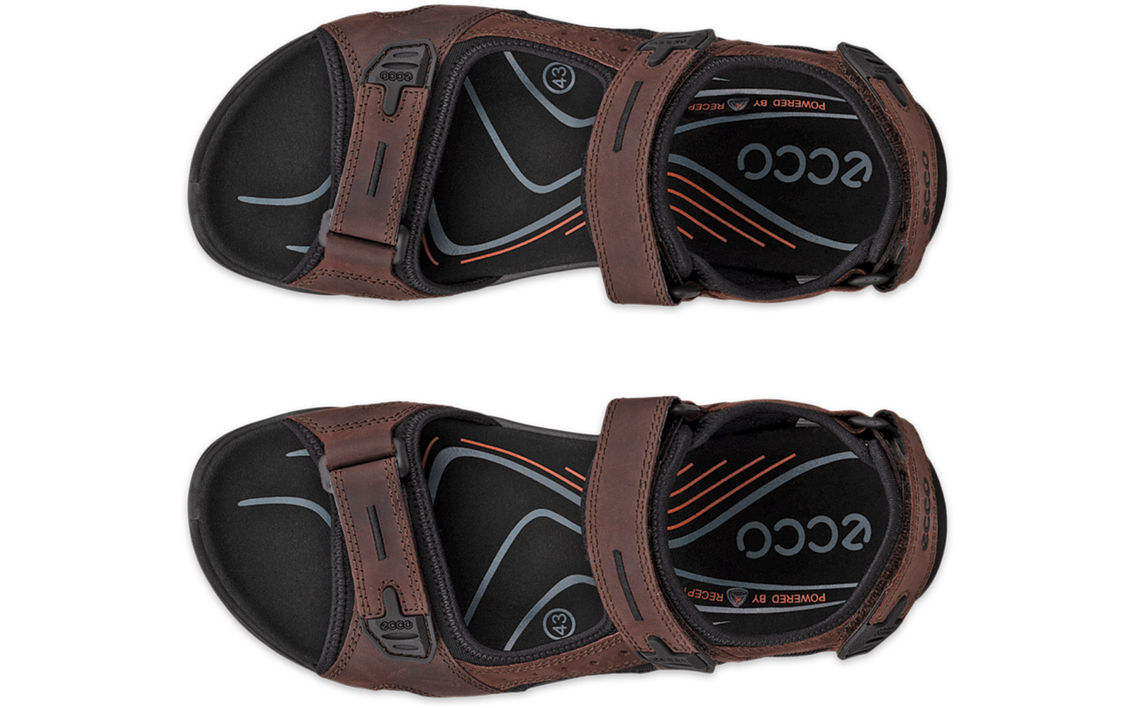 Deux sandales brunes vues de dessus, semelles intérieures noires avec logo blanc "ecco" et lignes orange, brides réglables