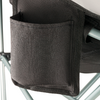 Poche en tissu noir sur une chaise