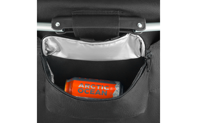Une canette orange marquée 'ARCTIC OCEAN' dans un contenant argenté