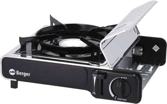 Fornello a gas nero a un fuoco con bruciatore rotondo, manopola di controllo frontale, copertura metallica argento aperta a destra e logo 'Berger' sul davanti