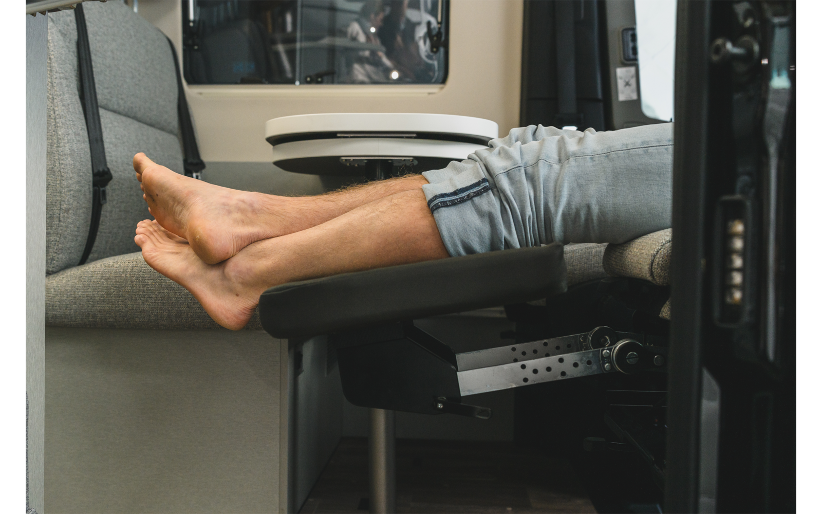 Image du produit ART Repose-jambes pour si&egrave;ge de camping-car 1