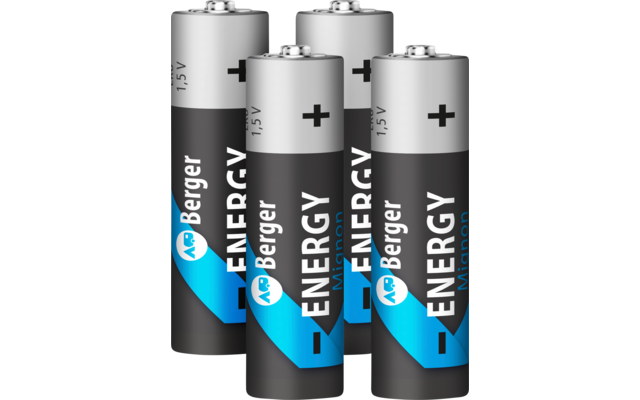 Vier AA-Batterien gruppiert, silberne Oberseiten mit '+'-Zeichen, schwarze Etiketten mit blauem Dreieck und Schrift 'ENERGY'