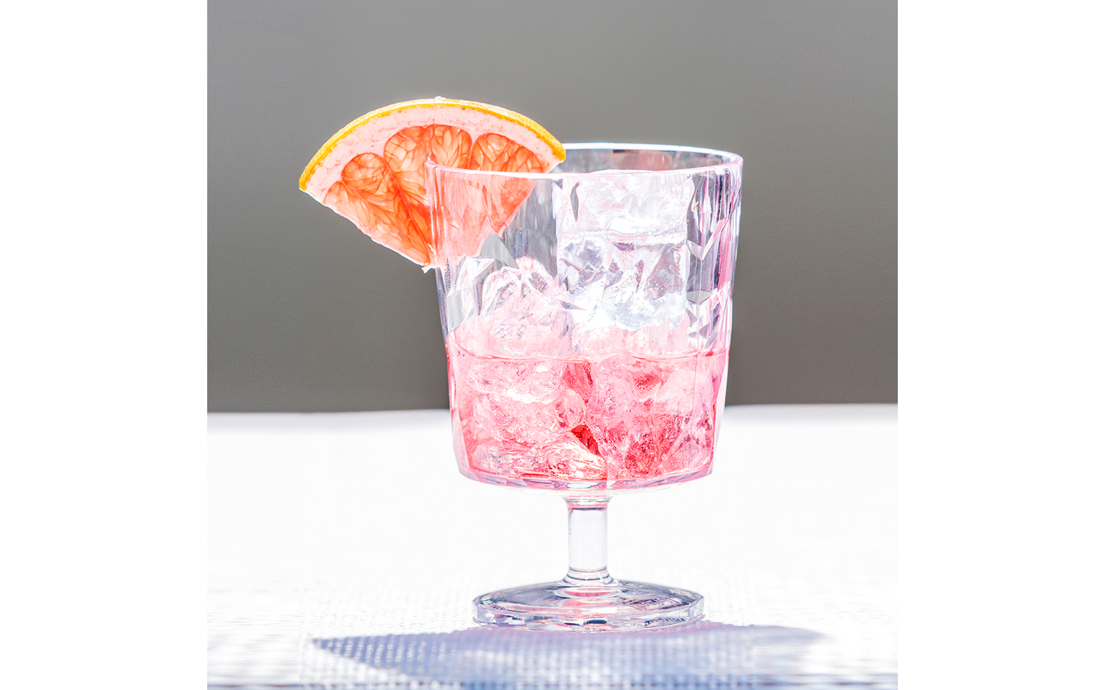 Product afbeelding Koziol Club Light kunststof wijnglas stapelbaar / breukvast 250 ml 1