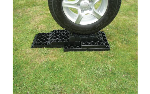 Product afbeelding Milenco Stacka Level Auffahrkeile 6-stufiges Set 1500 kg pro Reifen 1