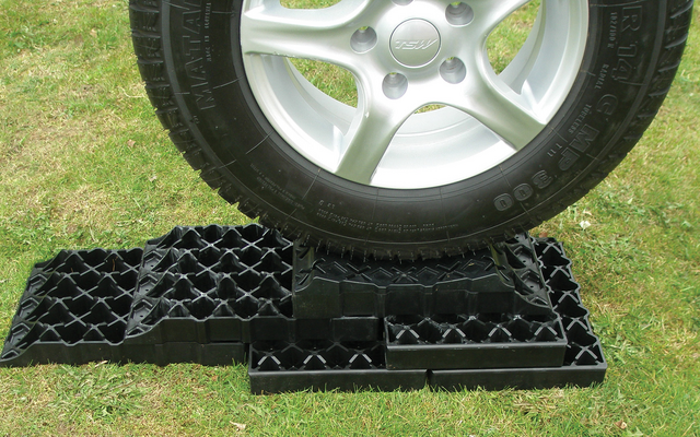 Product image Milenco Stacka Level Auffahrkeile 6-stufiges Set 1500 kg pro Reifen 1