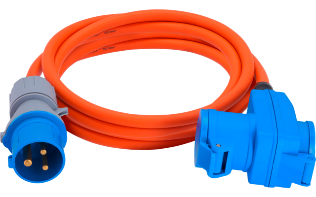 Aufgerolltes oranges Kabel mit links einem blauen runden Stecker mit drei goldfarbenen Stiften und rechts einem blauen Anschlussgehäuse