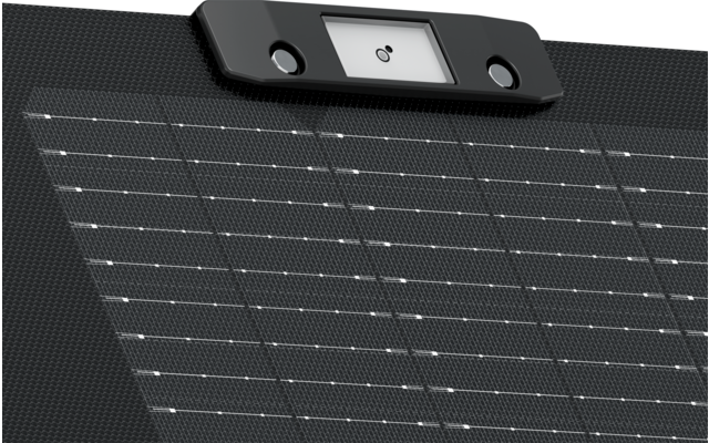 Nahaufnahme eines schwarzen Solarpanels mit zwei Kameras oben