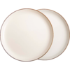 Twee witte ronde borden met dun goudkleurig randje, licht overlappend op een witte achtergrond