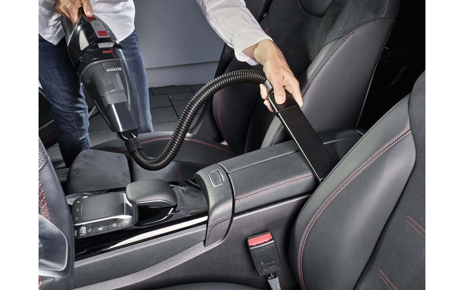 Product afbeelding Severin HV 7147 Akku-Handstaubsauger mit Kombi-Zubeh&ouml;r inkl. Wandhalterung und Tasche 1