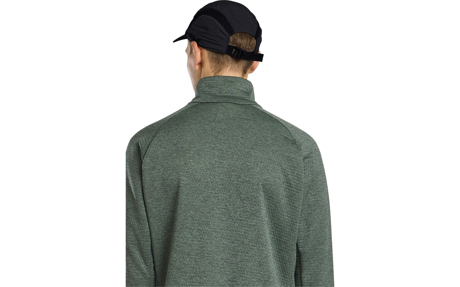 Person von hinten, trägt schwarze Baseballkappe und grünen Pullover mit hohem Kragen