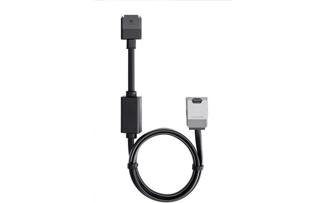 Schwarzes Kabel mit zwei unterschiedlichen Anschlussstücken an den Enden