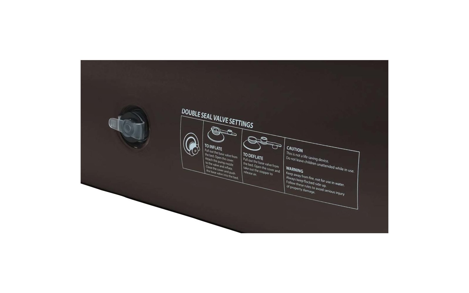 Nahaufnahme einer dunkelbraunen, aufblasbaren Oberfläche mit rundem Ventil und weißem Aufdruck 'DOUBLE SEAL VALVE SETTINGS' mit drei Symbolfeldern und Text