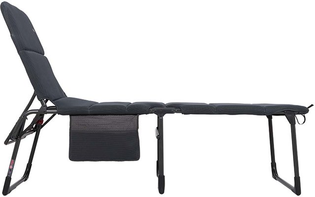 Schwarze gepolsterte Liege mit erhöhter Rückenlehne, Metallgestell und seitlicher Stofftasche
