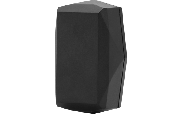 Involucro nero verticale sfaccettato con superfici piane e angoli smussati