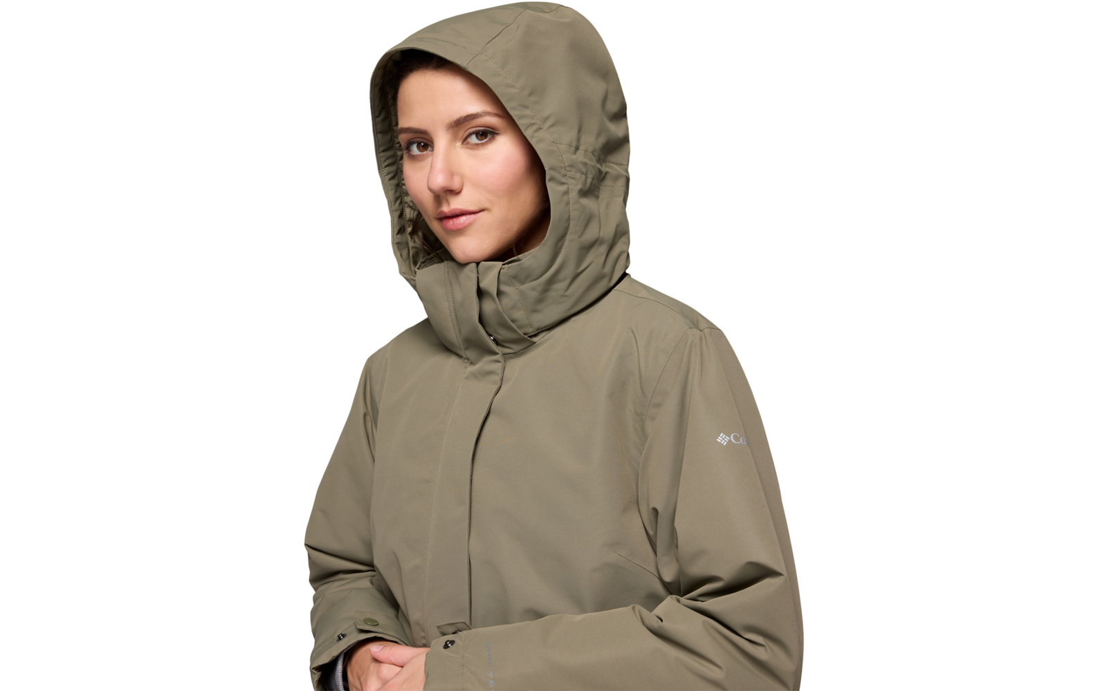 Frau in einer olivgrünen Jacke mit Kapuze