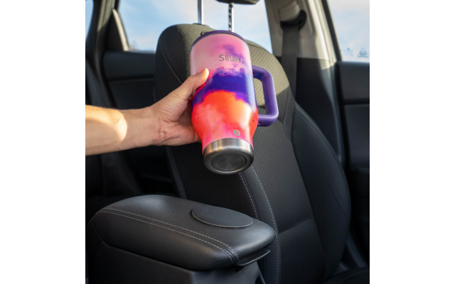 Product afbeelding Silwy Magnet Tumbler Isolierbecher aus Edelstahl mit Griff und Metall-Nano-Gel-Pad 900 ml 1