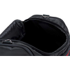 Schwarzer Rucksack geöffnet, Blick in das leere Hauptfach mit geöffnetem Reißverschluss