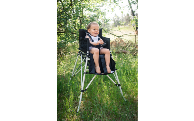 One2Stay Foldable high chair with dining table