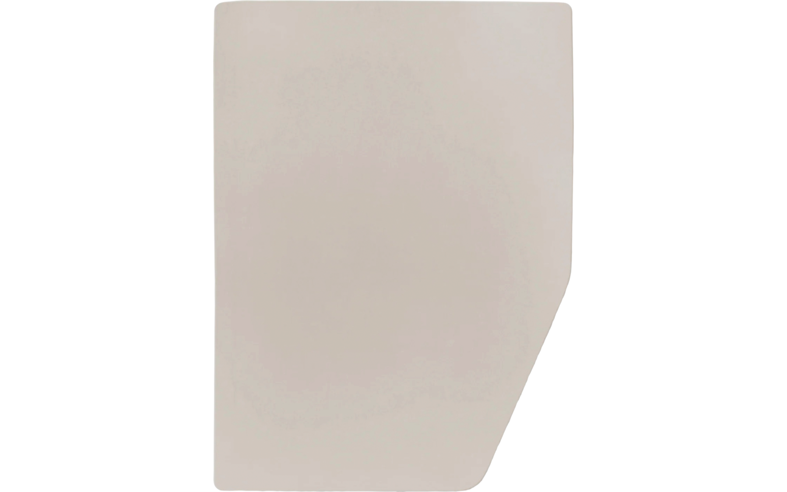 Une feuille de papier blanche rectangulaire avec un coin inférieur droit coupé