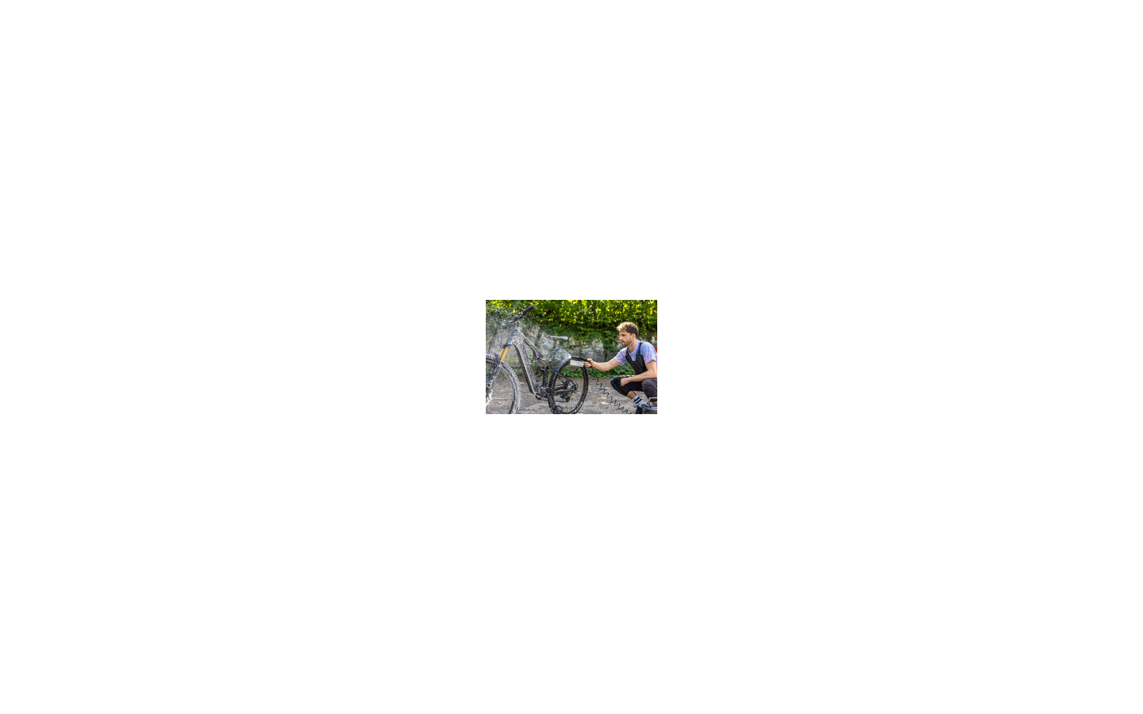 Image du produit K&auml;rcher OC Druckreiniger Zubeh&ouml;rtasche Bike inklusive Multi Jet 4-in-1/Schaumd&uuml;se/Natural Bike Cleaner/Fahrradb&uuml;rste/Mikrofasertuch 1