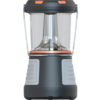 Grijs-oranje campinglamp met transparante bovenkant, zichtbaar lichtlichaam en opvouwbaar metalen handvat
