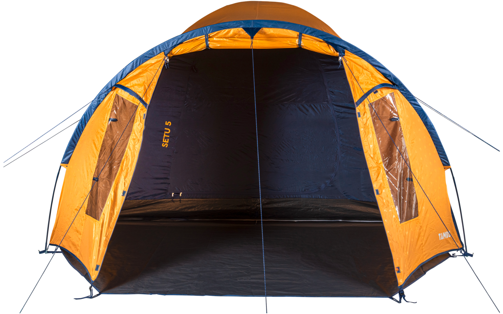 Orange-blaues Kuppelzelt mit offenem Eingang, zwei seitlichen Fenstern, schwarzem Innenboden und abgespannten Abspannleinen