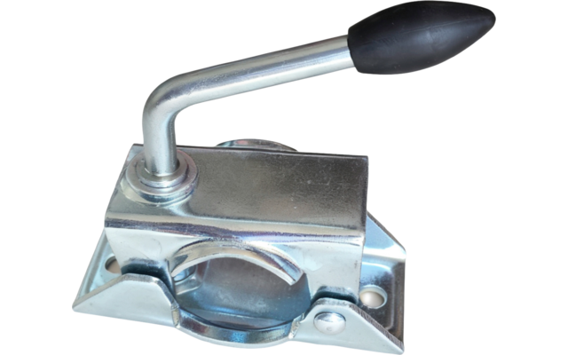 Metallischer Hebel mit schwarzem Griff auf einer rechteckigen verchromten Metallbasis mit Schraubenlöchern, vor hellem Hintergrund