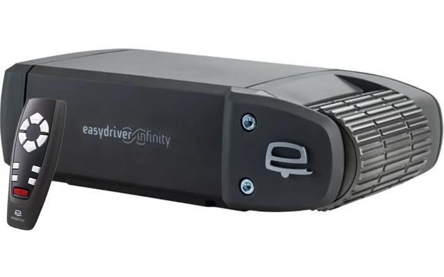 Zwart rechthoekig apparaat met een geribbelde rol rechts, twee zichtbare schroeven en witte tekst 'easydriver infinity'; links een kleine zwarte afstandsbediening met knoppen