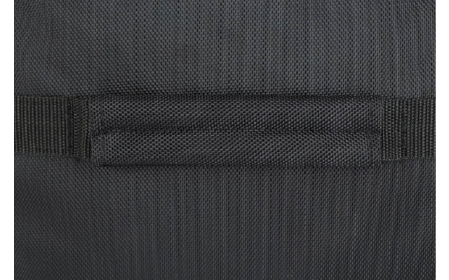 Poignée de transport rembourrée noire sur surface en tissu texturé