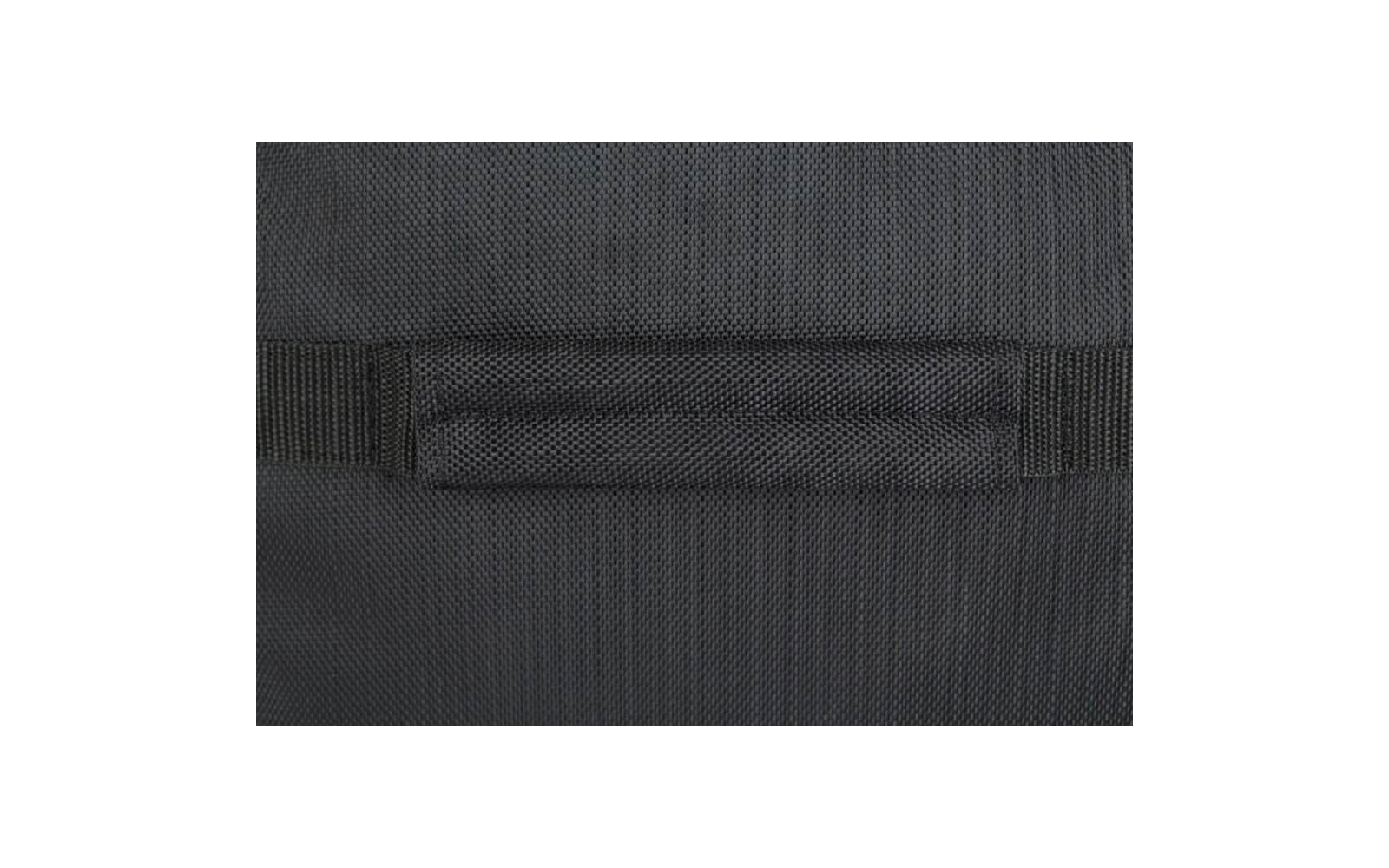Poignée de transport rembourrée noire sur surface en tissu texturé