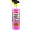 Sprühflasche mit pinker Flüssigkeit und gelbem Sprühkopf, beschriftet mit 'Wunder Mosher'