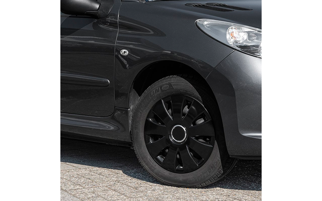 Pro Plus Aura 15 inch wheel covers- Set 4 pieces in display box black
