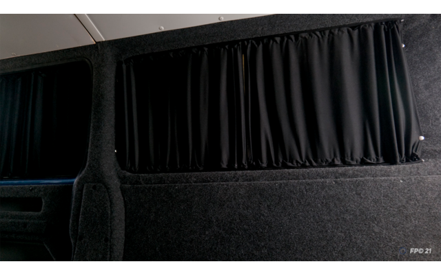Kiravans curtain set 2 pieces for VW T5/T6 center right non sliding doors standard black