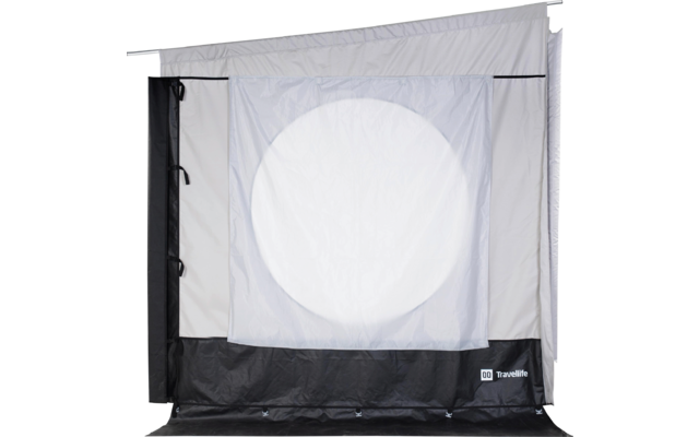 Rechteckiger Stoffrahmen mit rundem weißem Einsatz in der Mitte, schwarzer Unterstreifen mit Schriftzug "Travellife", Metallstange oben