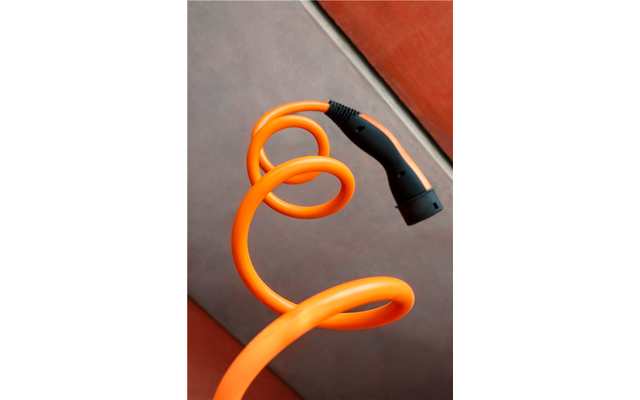 Produktbild Lapp Selbstaufrollendes Doppelhelix Ladekabel Typ 2 Mode 3 / 3-phasig 32 A bis 22 kW 7 Meter 1