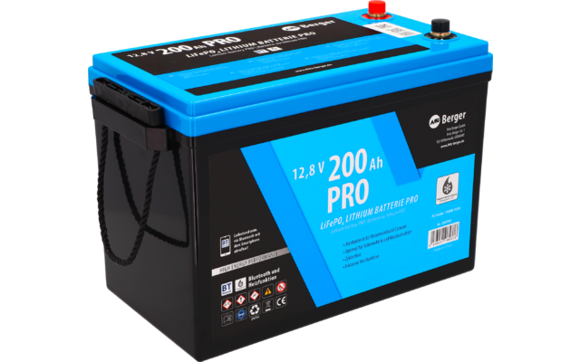 Batterie de voiture bleue et noire avec inscription 12V 200A PRO