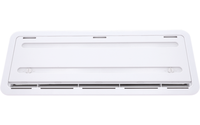 Weißes rechteckiges Kunststoffpaneel mit abgerundeten Ecken, zentral eingelassenem Rechteck, zwei schmalen horizontalen Schlitzen oben und mehreren schmalen horizontalen Schlitzen am unteren Rand