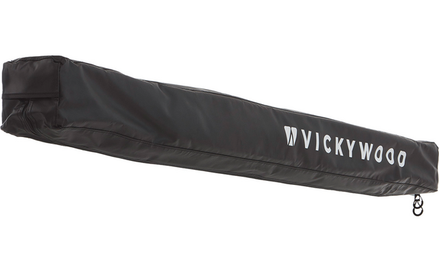 Langes schwarzes, gepolstertes Stoffetui mit weißer Aufschrift 'VICKYWOOD' und Metallring an einem Ende