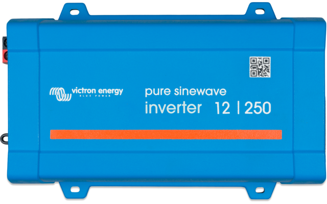 Blaues rechteckiges Gerät mit weißer Aufschrift 'pure sinewave inverter 12 | 250', weißem Logo 'victron energy' links, orangefarbener Streifen und kleinem QR-Code rechts oben