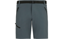 Short gris arrivant aux genoux avec ceinture noire intégrée et boucle, deux poches avant zippées et une poche zippée latérale sur la cuisse