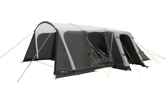 Großes graues und grünes Campingzelt mit mehreren Eingängen auf Wiese