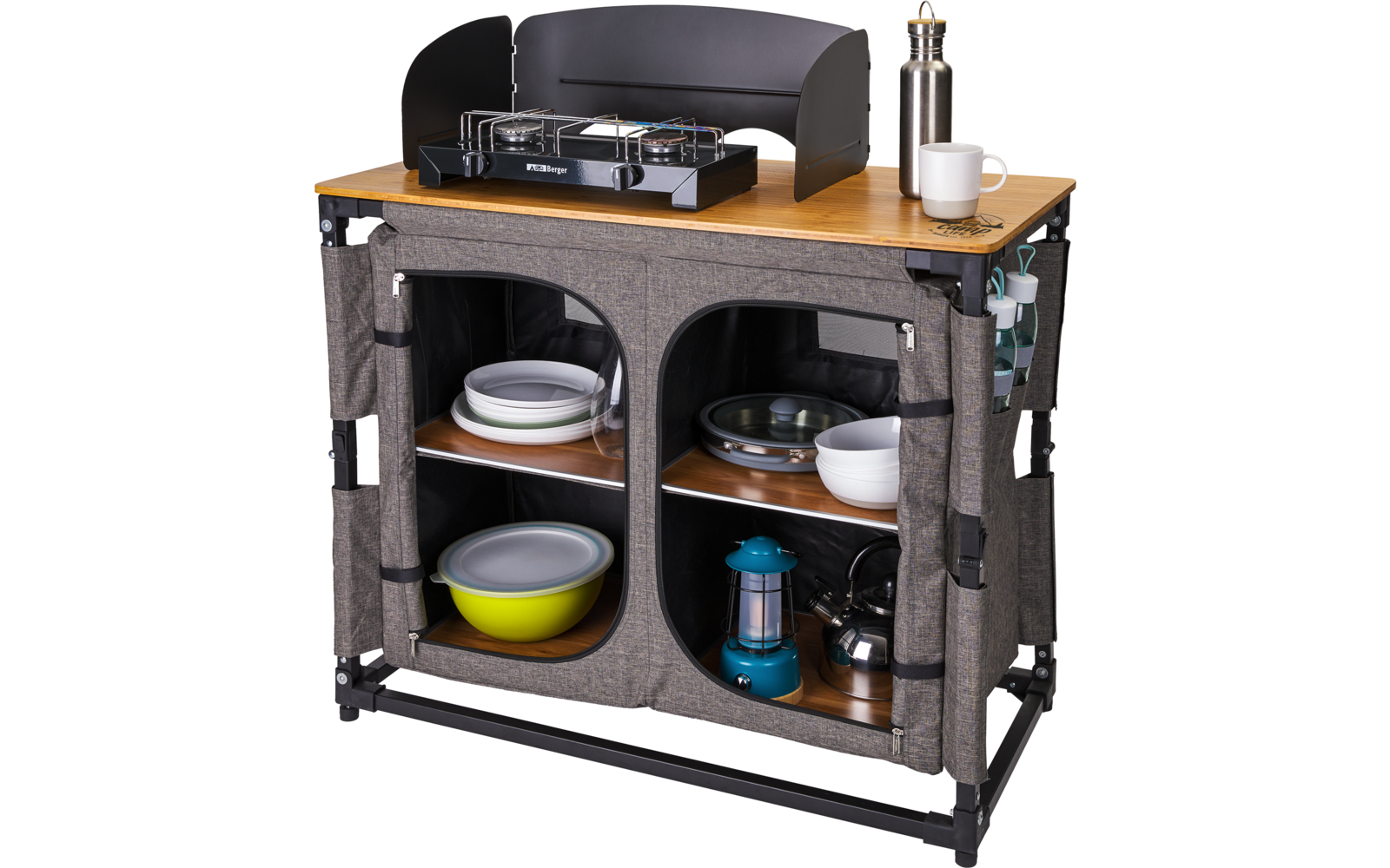 Armoire de cuisine avec deux portes ouvertes, des étagères remplies de vaisselle, une machine à café et une bouteille sur le plan de travail