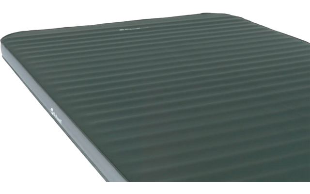 Close-up van een donkergrijze geribbelde mat