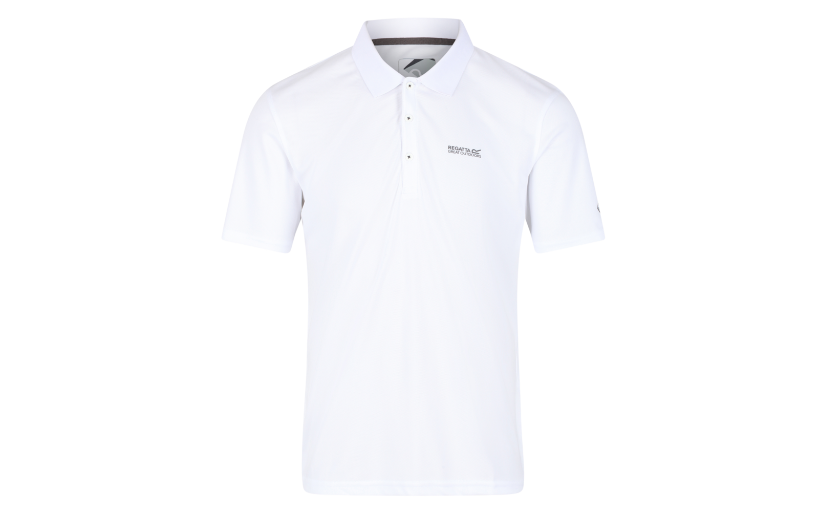 Weißes Poloshirt mit kurzen Ärmeln, Knopfleiste und kleinem Brustlogo, isoliert auf weißem Hintergrund