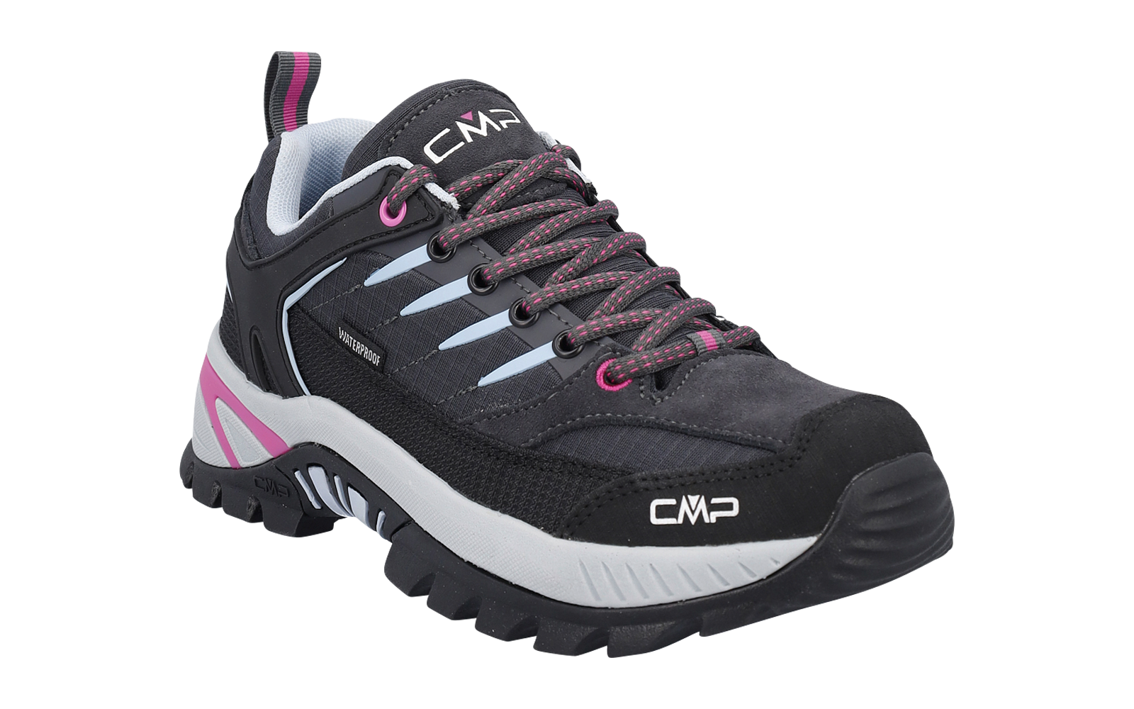 Scarpa nera con inserti azzurri, dettagli rosa e lacci neri con puntini rosa; logo "CMP" visibile sulla punta e sulla linguetta; suola profilata bianca e nera; interno azzurro; vista laterale di una scarpa