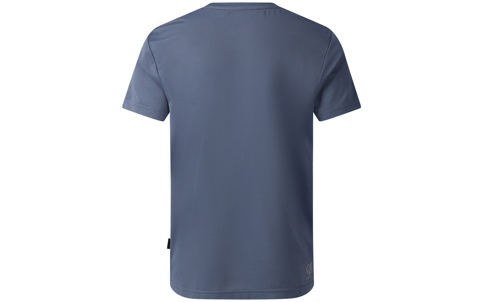 Rückenansicht eines kurzärmligen blauen Shirts mit Rundhalsausschnitt, feiner Mesh-Textur, Seitensaum-Label und kleinem Logo am rechten unteren Saum