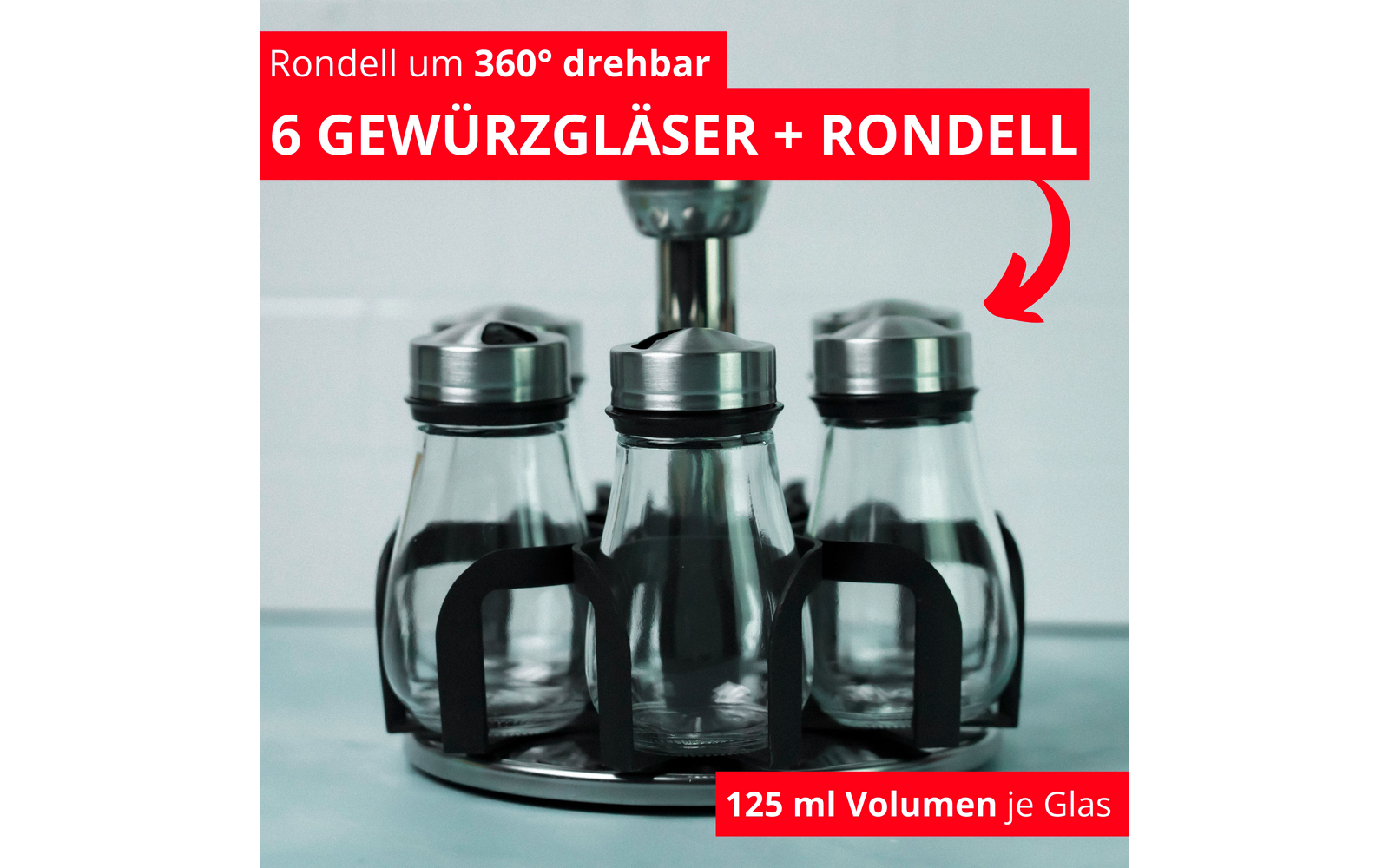 Trois bocaux en verre avec couvercles argentés sur un plateau métallique rond tournant ; bannière rouge avec texte blanc et flèche, fond en carrelage blanc