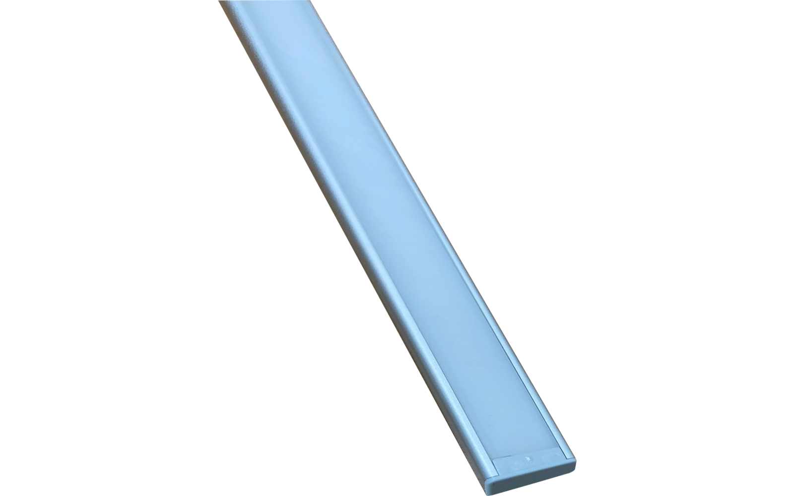 Photo d'une tige longue, bleue et rectangulaire sur fond blanc